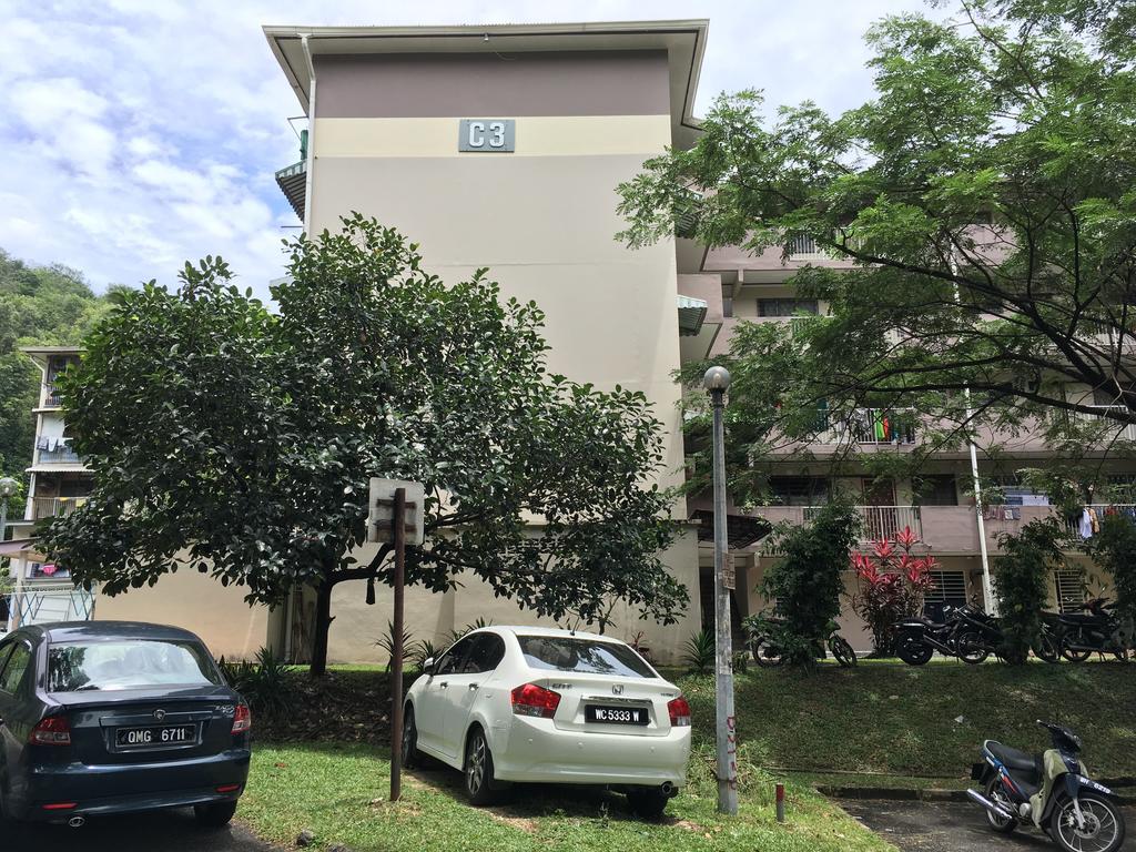 Homestay Farah Wangsa Maju Kl Kuala Lumpur Exterior foto