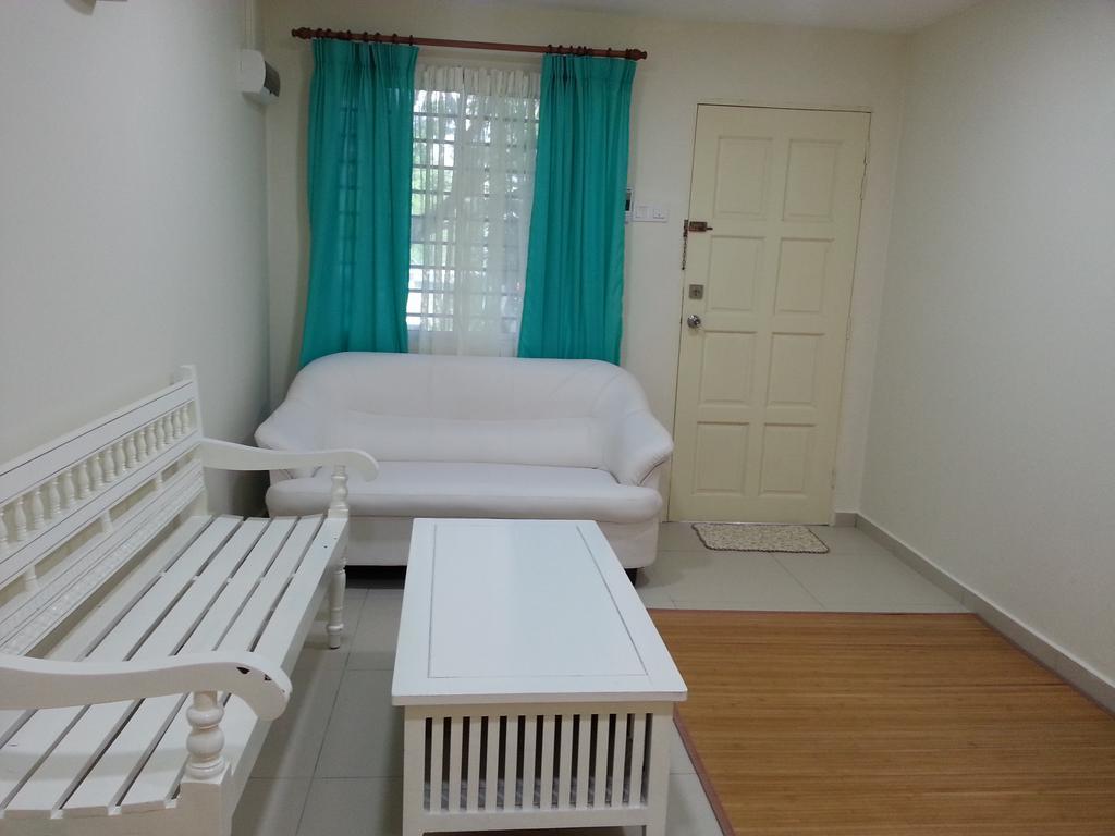 Homestay Farah Wangsa Maju Kl Kuala Lumpur Exterior foto